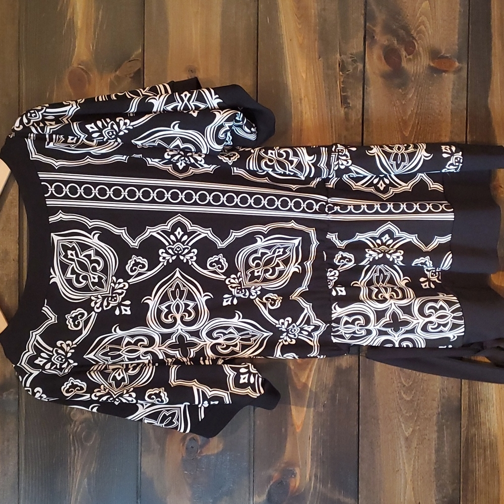 WHBM Tunic - Picture 5 of 5